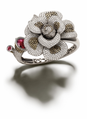 Rahul Mishra partners with Zoya for Paris Fashion Week