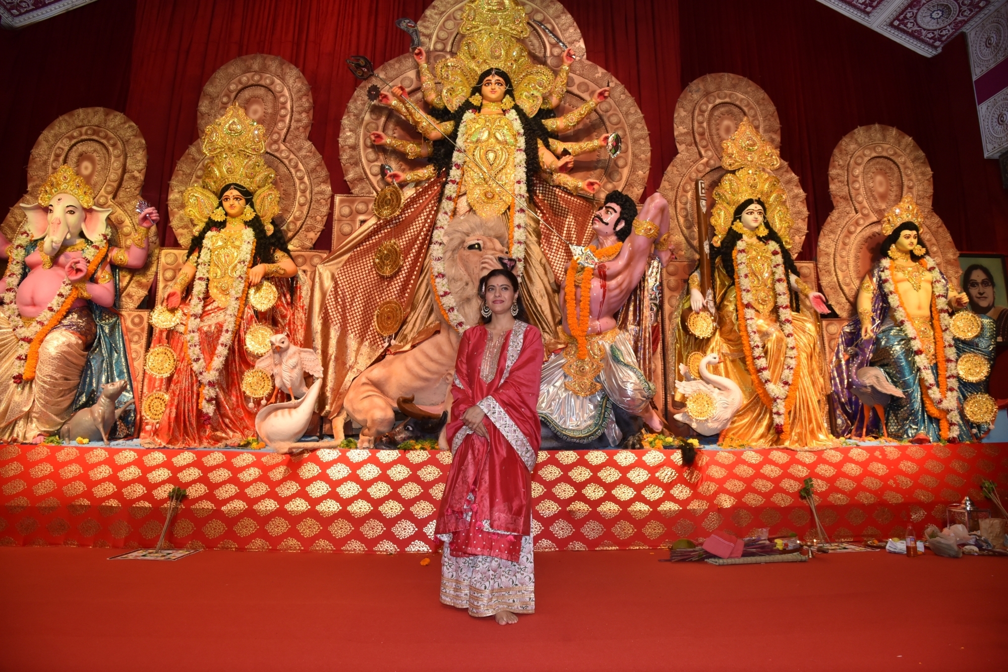Mumbai: Actresses Kajol and Tanishaa Mukerji with thier mother Tanuja at a Durga Puja pandal in Juhu Mumbai on Oct 4, 2019. (Photo: IANS)