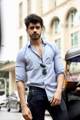 Actor Avinash Mishra.