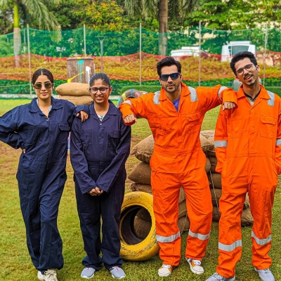 Actors Janhvi Kapoor and Varun Dhawan.