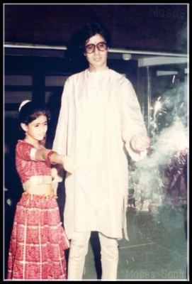 Bollywood veteran Megastar Amitabh Bachchan has posted two throwback Diwali photographs of himself on social media, and the fans are simply loving it. In the first photograph, Big B is seen with daughter Shweta as a little girl, where she is burning a sparkler. In the other, a black-and-white image, wife Jaya burns a sparkler even as he lookson.