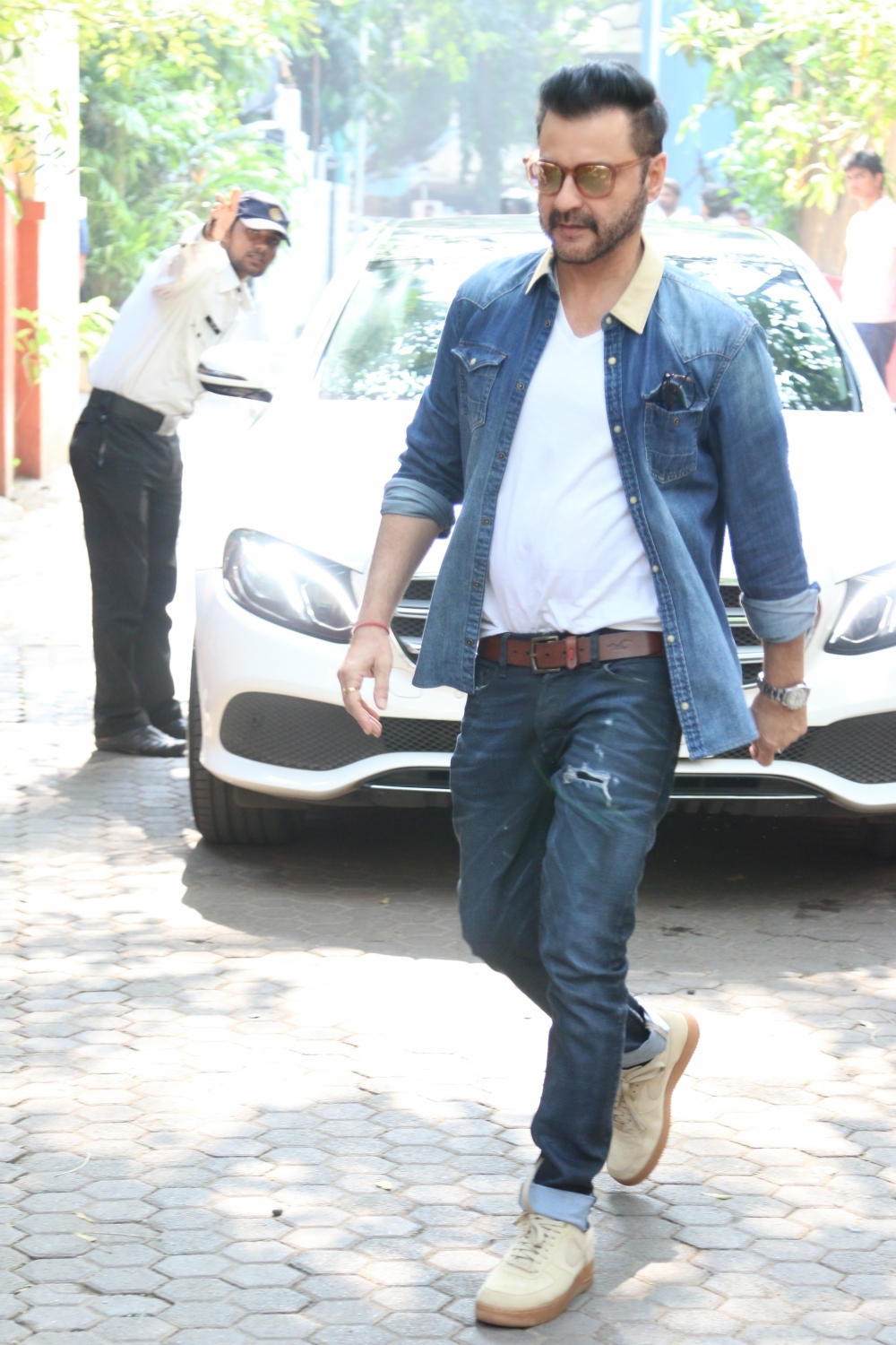 Mumbai: Actor Sanjay Kapoor at the funeral of Shaukat Azmi - veteran actress, wife of renowned Late Urdu poet and lyricist Kaifi Azmi and mother of actress Shabana Azmi - in Mumbai on Nov 23, 2019. (Photo: IANS)
