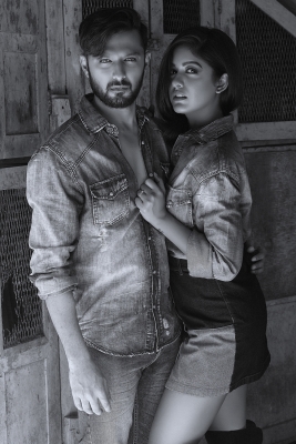 Actors Vatsal Seth and Ishita Dutta are all set to ring in their second wedding anniversary in romantic Maldives.