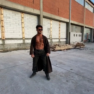 Bollywood action hero Tiger Shroff recreated a scene from the famous film 