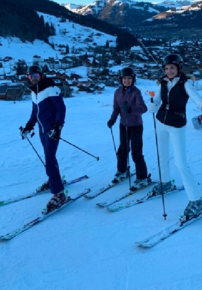 Jacqueline Fernandez has joined the Bollytwood bandwagon holidaying in Switzerland this holiday season. The actress was having fun in SwitzerlandÃƒÂƒÃ‚Â¢ÃƒÂ‚Ã‚Â€ÃƒÂ‚Ã‚Â™s Gstaad where she has bumped into lovebirds Varun Dhawan and Natasha Dalal.