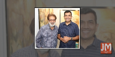 Aditi Rao Hydari admires paintings at India Art Festival