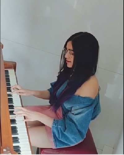 Gues what actress Adah Sharma