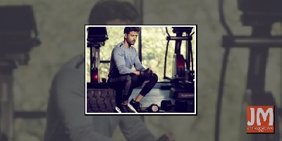 Hrithik Roshan wants to don the khakee on screen