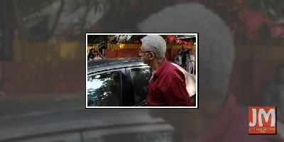 Naseeruddin Shah is 'frustrated': Anupam Kher's retort to 'clown' jibe (Lead)