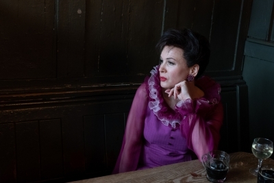 Actress Renee Zellweger says singing for 