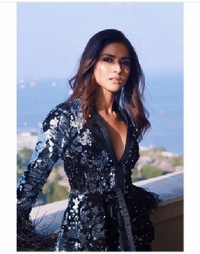 It would be an emotional moment for Pranutan Bahl if she gets an opportunity to work with her father and Bollywood actor Mohnish Bahl.