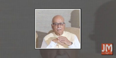 'Shikara' makes LK Advani emotional