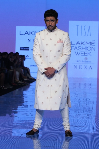 Mumbai: Actor Amit Sadh showcases the creation of Tisa Studio at the Lakme Fashion Week Summer/Resort 2020 grand finale, in Mumbai on Feb 16, 2020. (Photo: IANS)