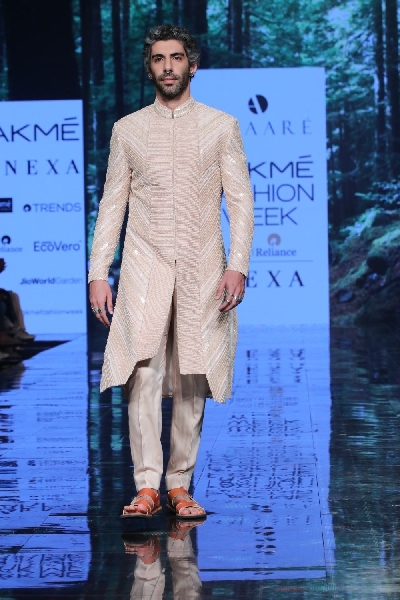 Mumbai: Actor Jim Sarbh walks the ramp showcasing an outfit from fashion designer Sahib Bhatia's label Amaare at the Lakme Fashion Week Summer/Resort 2020 grand finale, in Mumbai on Feb 16, 2020. (Photo: IANS)