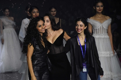 Mumbai: Actress Nora Fatehi showcases the creation of Fashion designer Gaurangi & Nainika at the Lakme Fashion Week Summer/Resort 2020, in Mumbai on Feb 14, 2020. (Photo: IANS)