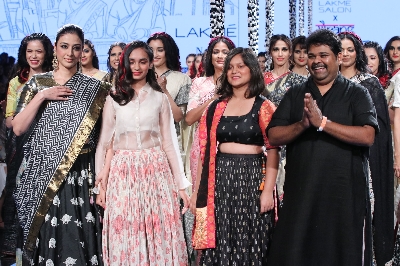 Mumbai: Actress Tabu showcases the creation of Fashion designer Gaurang Shah during show titled 'Garam Masala' on Day 4 of the Lakme Fashion Week Summer/Resort 2020, in Mumbai on Feb 14, 2020. (Photo: IANS)