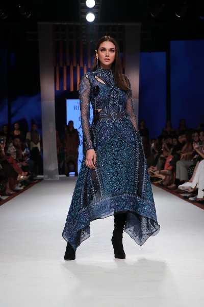 Mumbai: Actress Aditi Rao Hydari walks the ramp in fashion designer Ritu Kumar's creation on Day 3 of the Lakme Fashion Week Summer/Resort 2020, in Mumbai on Feb 13, 2020. (Photo: IANS)