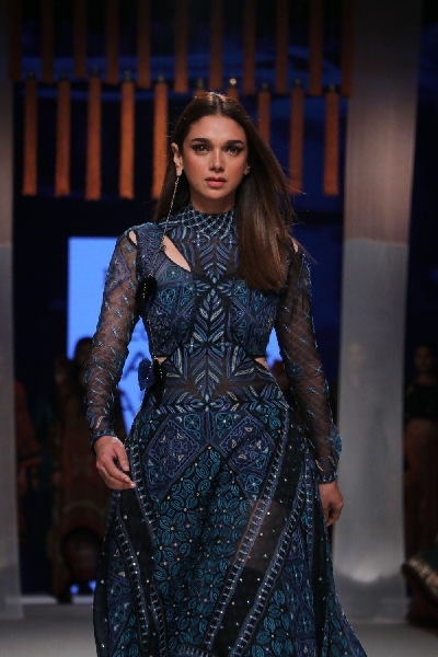 Mumbai: Actress Aditi Rao Hydari walks the ramp in fashion designer Ritu Kumar's creation on Day 3 of the Lakme Fashion Week Summer/Resort 2020, in Mumbai on Feb 13, 2020. (Photo: IANS)