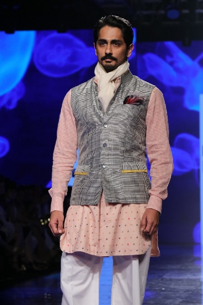 Mumbai: Actor Siddharth Suryanarayan walks the ramp for 'House Of Three X Tantajo' on Day 3 of the Lakme Fashion Week Summer/Resort 2020, in Mumbai on Feb 13, 2020. (Photo: IANS)