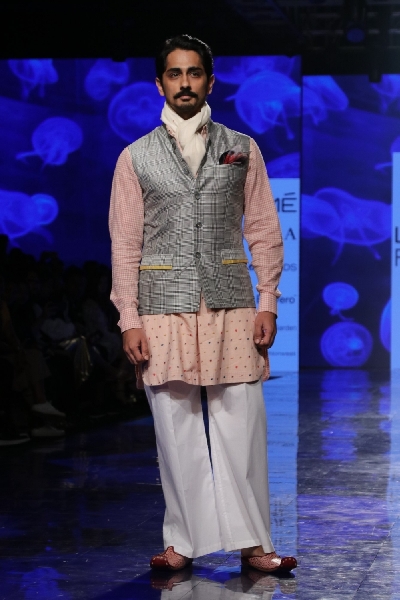 Mumbai: Actor Siddharth Suryanarayan walks the ramp for 'House Of Three X Tantajo' on Day 3 of the Lakme Fashion Week Summer/Resort 2020, in Mumbai on Feb 13, 2020. (Photo: IANS)