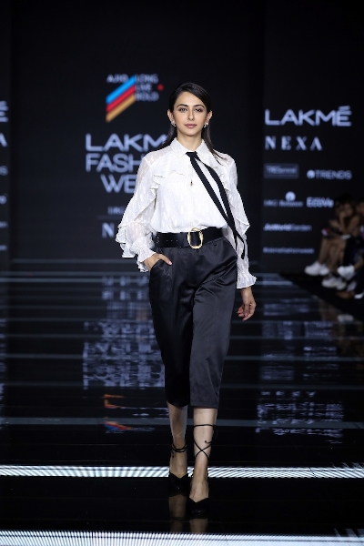 Mumbai: Actress Rakul Preet Singh showcases the creation of Ajio on Day 2 of the Lakme Fashion Week Summer/Resort 2020, in Mumbai on Feb 12, 2020. (Photo: IANS)