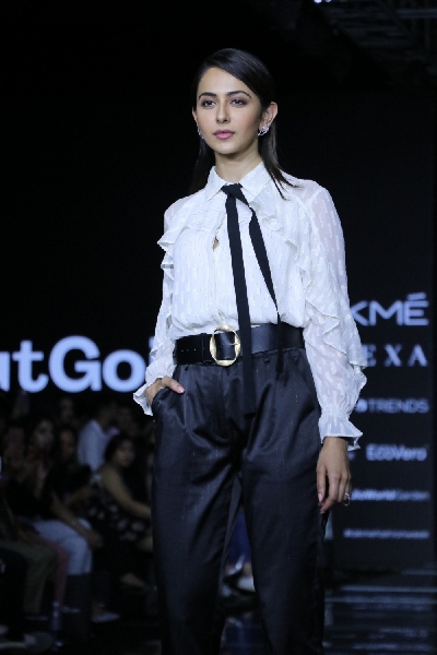 Mumbai: Actress Rakul Preet Singh showcases the creation of Ajio on Day 2 of the Lakme Fashion Week Summer/Resort 2020, in Mumbai on Feb 12, 2020. (Photo: IANS)