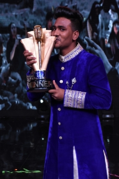 Sunny Hindustani, the shoeshine boy  from Bathinda in Punjab, bagged Bollywood projects even before he was announced the winner of 