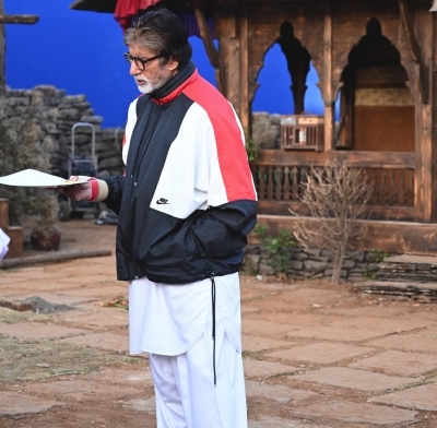 Megastar Amitabh Bachchan says he has to put four of himself into action to keep up with his 