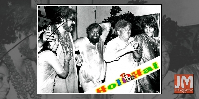 Big B shares throwback pics of 'best Holi' celebrations