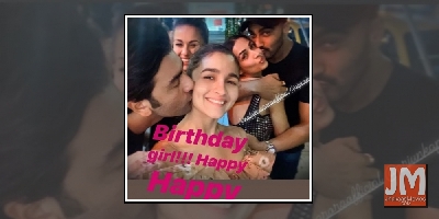 Ranbir giving a peck on Alia's cheek, picture goes viral