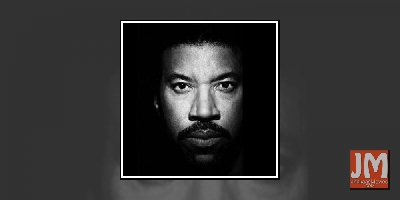 Lionel Richie needed 'five to eight years' to get over stage fright