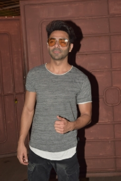 Mumbai, March 30 (IANS) Actor Aparshakti Khurana believes the coronavirus lockdown will teach people many important lessons about life.