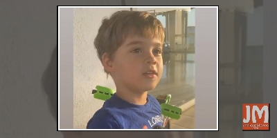 Karan Johar's kids want him to have a bath!