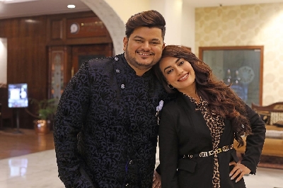 Vishal Mishra sings about past love experience with Ali Fazal, Surbhi in music video