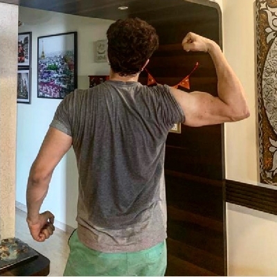 Manish Paul shared his post workout pic on Instagram.