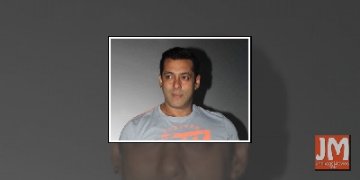 Salman Khan shows off big biceps in new post