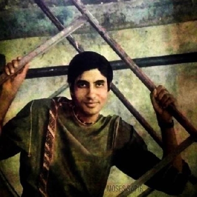 Big B shares pic from his first photoshoot.