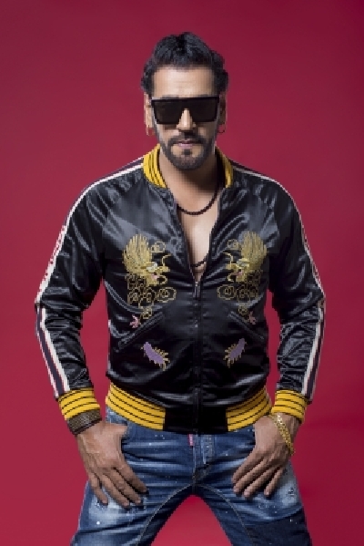 Ashok Mastie brings together over 30 artistes to spread message about Covid-19.