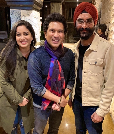 Sachin Tendulkar's 47th b'day: B-Town wishes the Master Blaster.