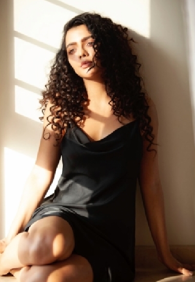 Lockdown diaries: Ruhii Singh starts online sessions with stars.