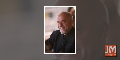 SRK thanks Paulo Coelho for appreciating 'Kaamyaab'