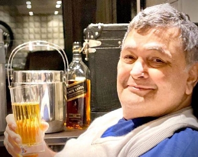 Neetu Kapoor's emotional post for Rishi: 'End of our story'.