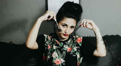 Beauty guide for teen beginners.