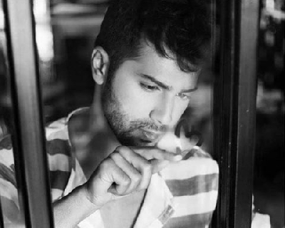 Varun Dhawan is in a 'love lockdown'.