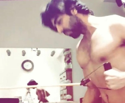 Ayushmann Khurrana's 'caveman sessions' to stay fit.