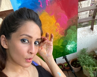 Chahatt Khanna's new hobby is to paint.