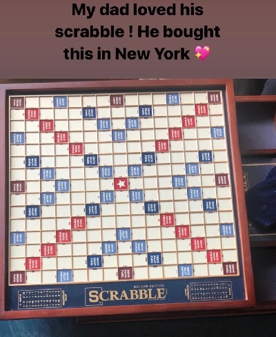 Weekend nostalgia: Riddhima posts 'classic' pic of Rishi and Neetu Kapoor.