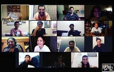 Anushka and team celebrate the success of "Patal Lok".