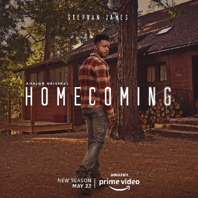 'Homecoming' star Stephen James credits Julia Roberts for show's success.