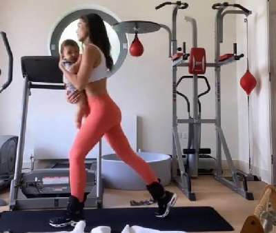 Amy Jackson exercises with her son Andreas in new post.